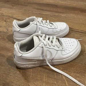 Nike Air Force 1 White Big Boys 5.5 Y
